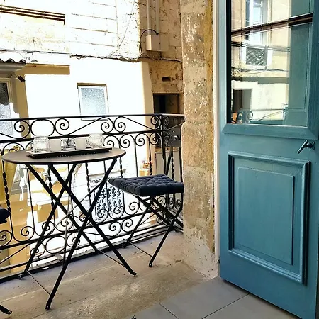 88, Boutique Escape Apartment *