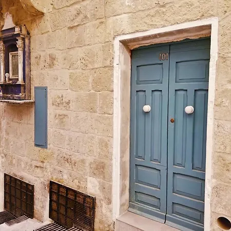 88, Boutique Escape Valletta